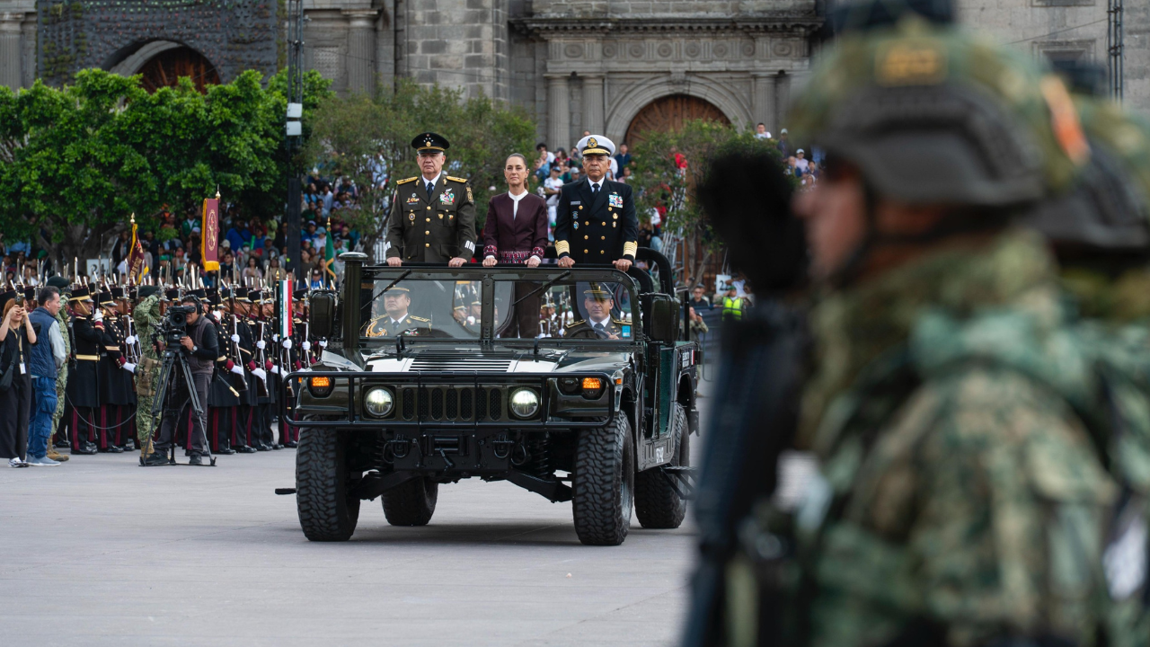 Claudia Sheinbaum Pardo, presidenta de México en el desfiles de en Honor de la Independencia de México